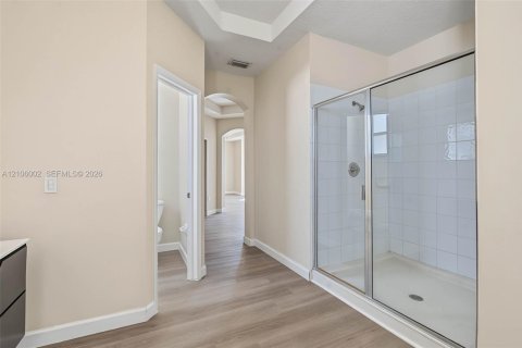 Villa ou maison à louer à Doral, Floride: 5 chambres, 337.79 m2 № 2414116 - photo 20