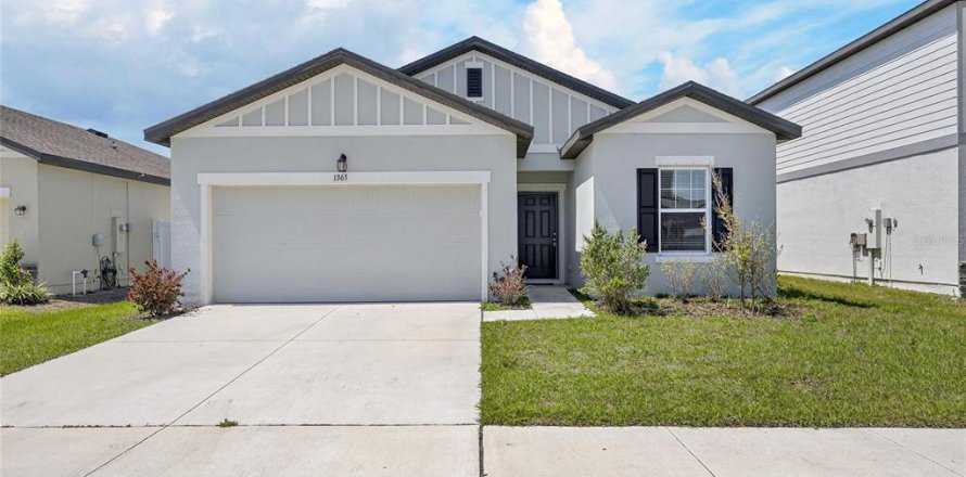 House in Ruskin, Florida 4 bedrooms, 177.63 sq.m. № 2219503