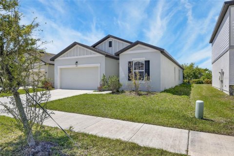 House in Ruskin, Florida 4 bedrooms, 177.63 sq.m. № 2219503 - photo 2