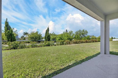 House in Ruskin, Florida 4 bedrooms, 177.63 sq.m. № 2219503 - photo 26