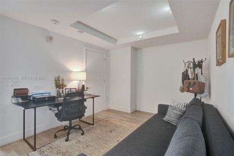 Condominio en venta en Miami, Florida, 2 dormitorios, 97.08 m2 № 1994061 - foto 15