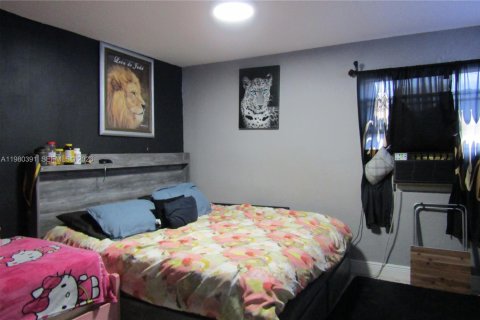 Immobilier commercial à vendre à Miami, Floride: 181.07 m2 № 2045156 - photo 10