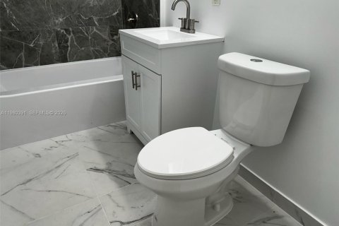 Immobilier commercial à vendre à Miami, Floride: 181.07 m2 № 2045156 - photo 30