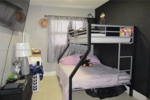 Immobilier commercial à vendre à Miami, Floride: 181.07 m2 № 2045156 - photo 8