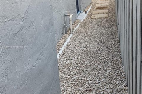 Immobilier commercial à vendre à Miami, Floride: 181.07 m2 № 2045156 - photo 23