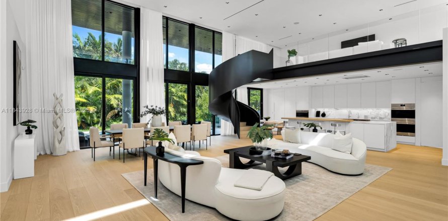 Villa ou maison à Golden Beach, Floride 6 chambres, 506.97 m2 № 1871292
