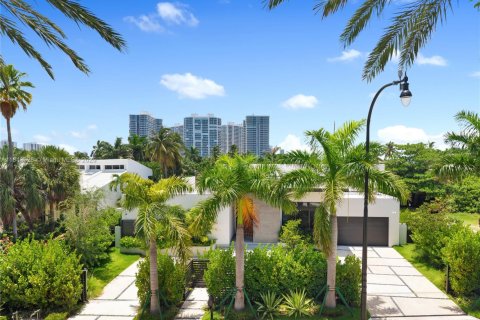 Villa ou maison à vendre à Golden Beach, Floride: 6 chambres, 506.97 m2 № 1871292 - photo 5