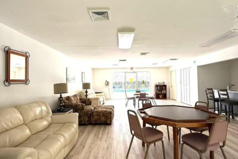 Copropriété à vendre à Sunrise, Floride: 2 chambres, 78.97 m2 № 2084403 - photo 18