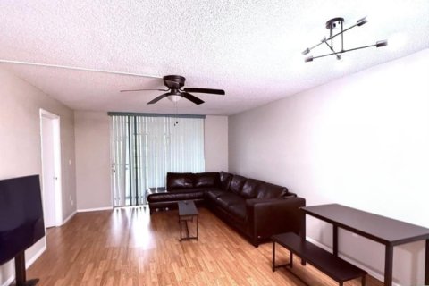 Copropriété à vendre à Sunrise, Floride: 2 chambres, 78.97 m2 № 2084403 - photo 3