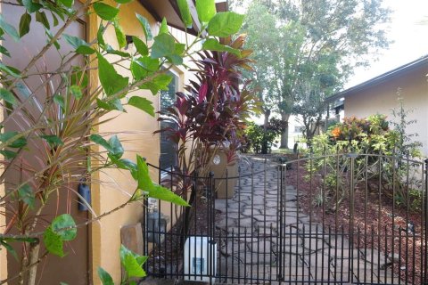 House in Kissimmee, Florida 3 bedrooms, 130.99 sq.m. № 2350129 - photo 2