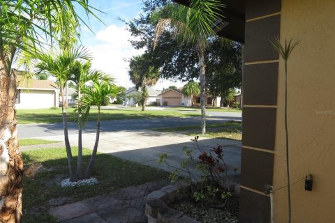 House in Kissimmee, Florida 3 bedrooms, 130.99 sq.m. № 2350129 - photo 11