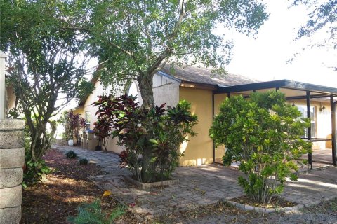 House in Kissimmee, Florida 3 bedrooms, 130.99 sq.m. № 2350129 - photo 23