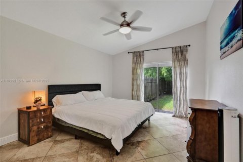 Villa ou maison à vendre à Sunrise, Floride: 3 chambres, 132.39 m2 № 1927968 - photo 21