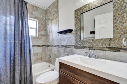 Villa ou maison à vendre à Sunrise, Floride: 3 chambres, 132.39 m2 № 1927968 - photo 30