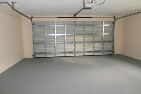 House in Deltona, Florida 4 bedrooms, 151.43 sq.m. № 2398734 - photo 25