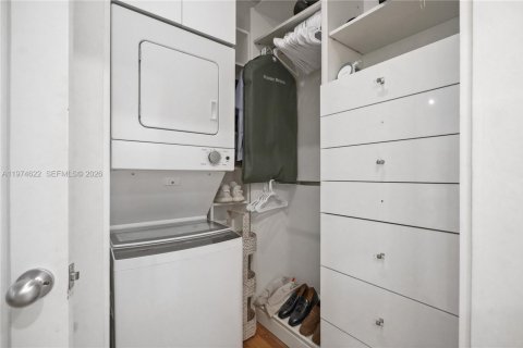 Condominio en venta en Miami Beach, Florida, 53.88 m2 № 2036038 - foto 7