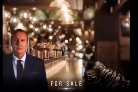 Propiedad comercial en Miami, Florida № 2037913