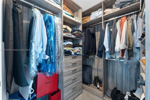 Condo in Sunny Isles Beach, Florida, 3 bedrooms  № 2017007 - photo 14