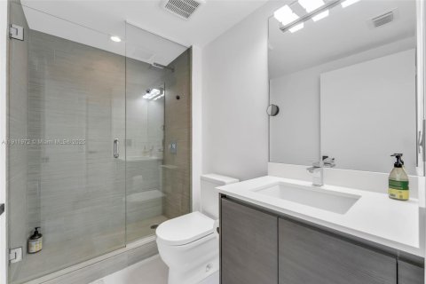 Condo in Sunny Isles Beach, Florida, 3 bedrooms  № 2017007 - photo 18