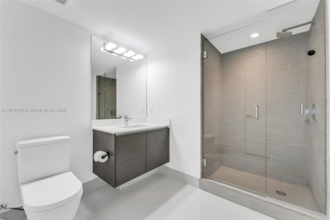 Condo in Sunny Isles Beach, Florida, 3 bedrooms  № 2017007 - photo 15