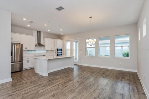 House in Orlando, Florida 4 bedrooms, 199.28 sq.m. № 1844870 - photo 7