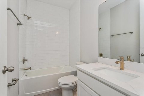 House in Orlando, Florida 4 bedrooms, 199.28 sq.m. № 1844870 - photo 21