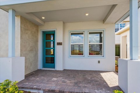 House in Orlando, Florida 4 bedrooms, 199.28 sq.m. № 1844870 - photo 2
