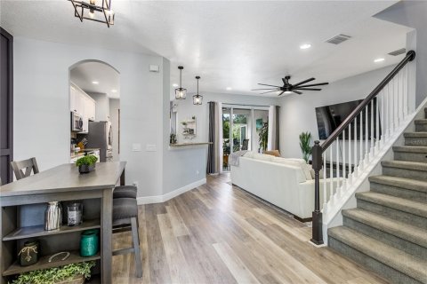 Touwnhouse à vendre à Tampa, Floride: 3 chambres, 166.48 m2 № 1911960 - photo 4