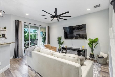Touwnhouse à vendre à Tampa, Floride: 3 chambres, 166.48 m2 № 1911960 - photo 5