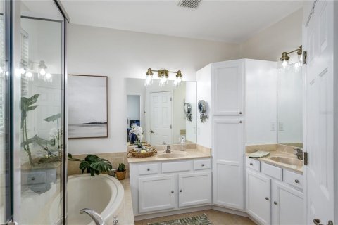 Touwnhouse à vendre à Tampa, Floride: 3 chambres, 166.48 m2 № 1911960 - photo 15
