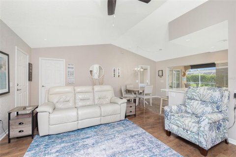 House in Port Charlotte, Florida 2 bedrooms, 128.58 sq.m. № 1799841 - photo 12