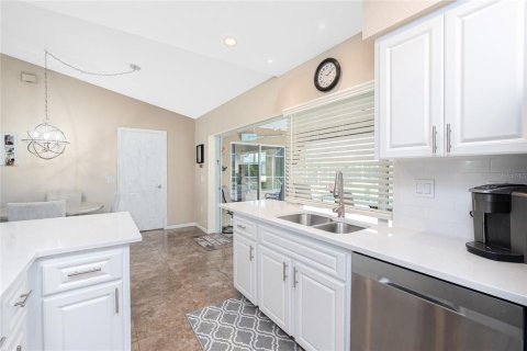 House in Port Charlotte, Florida 2 bedrooms, 128.58 sq.m. № 1799841 - photo 19