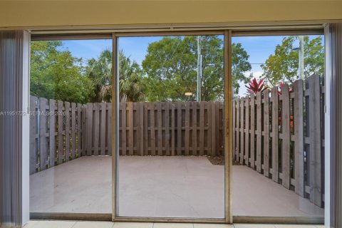 Adosado en alquiler en Pompano Beach, Florida, 2 dormitorios, 102.19 m2 № 2006213 - foto 19