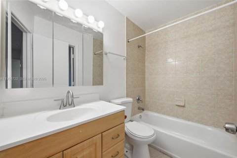 Adosado en alquiler en Pompano Beach, Florida, 2 dormitorios, 102.19 m2 № 2006213 - foto 25