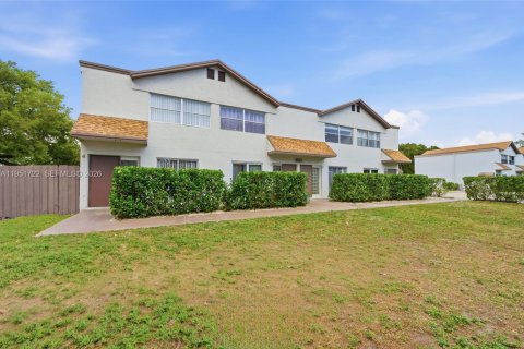 Adosado en alquiler en Pompano Beach, Florida, 2 dormitorios, 102.19 m2 № 2006213 - foto 3