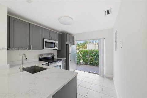 Adosado en alquiler en Pompano Beach, Florida, 2 dormitorios, 102.19 m2 № 2006213 - foto 7