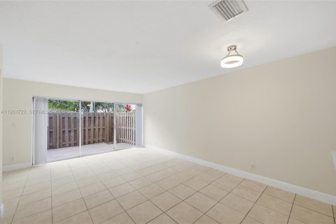 Adosado en alquiler en Pompano Beach, Florida, 2 dormitorios, 102.19 m2 № 2006213 - foto 10