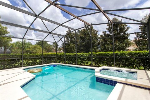 House in Clermont, Florida 4 bedrooms, 172.61 sq.m. № 2213217 - photo 11
