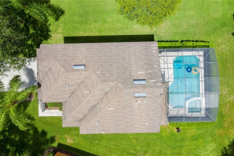House in Clermont, Florida 4 bedrooms, 172.61 sq.m. № 2213217 - photo 6
