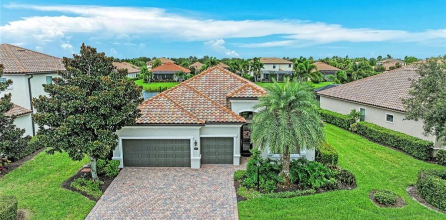 House in Bradenton, Florida 4 bedrooms, 212.47 sq.m. № 1914662