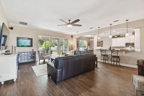 Casa en venta en Seffner, Florida, 4 dormitorios, 291.62 m2 № 1525782 - foto 18
