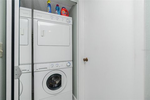 Condo in Port Charlotte, Florida, 2 bedrooms  № 1523274 - photo 27