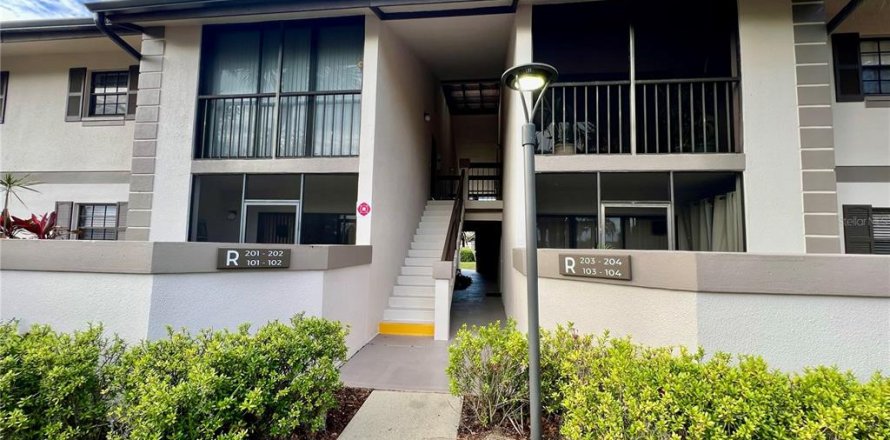 Condo in Port Charlotte, Florida, 2 bedrooms № 1523274