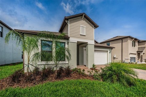 Casa en alquiler en New Port Richey, Florida, 3 dormitorios, 174.01 m2 № 1914547 - foto 1