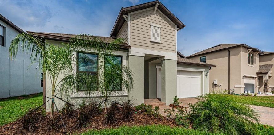 Casa en New Port Richey, Florida 3 dormitorios, 174.01 m2 № 1914547