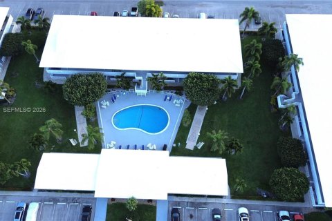 Copropriété à vendre à Fort Lauderdale, Floride: 1 chambre, 65.03 m2 № 2001624 - photo 18