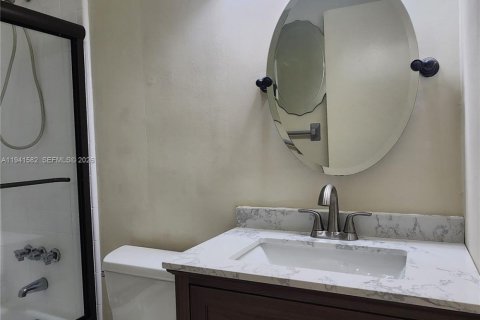 Copropriété à vendre à Fort Lauderdale, Floride: 1 chambre, 65.03 m2 № 2001624 - photo 7