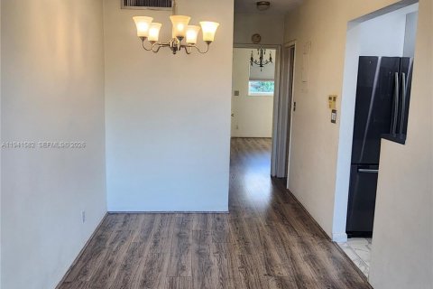 Copropriété à vendre à Fort Lauderdale, Floride: 1 chambre, 65.03 m2 № 2001624 - photo 4