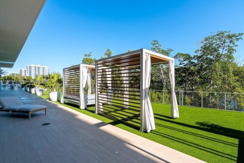 Condominio en venta en North Miami Beach, Florida, 2 dormitorios, 103.59 m2 № 2088532 - foto 22