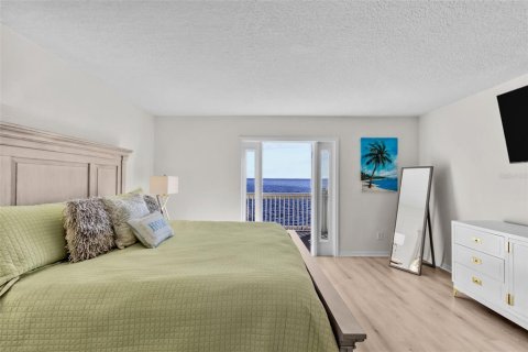 Copropriété à vendre à Saint Petersburg, Floride: 2 chambres, 97.83 m2 № 2201527 - photo 3
